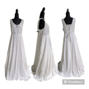 🆕 Women's Torrid PLUS SIZE Modest Ivory Jacquard Sleeveless Wedding Dress